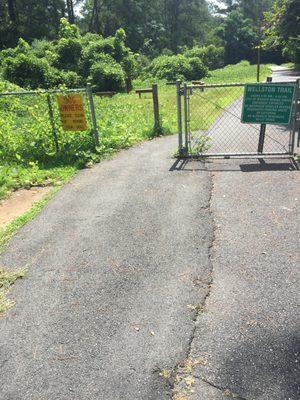 Entrance to the trail. Very overgrown.