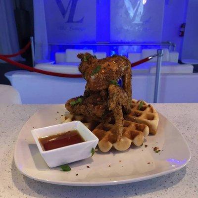 Fried Chicken waffle with maple syrup