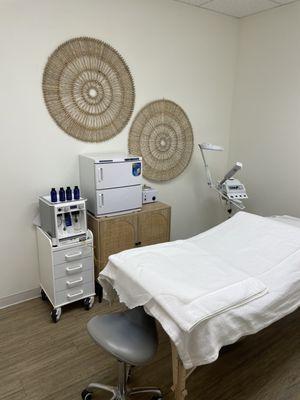 Treatment room #2. We do our facials, mircroneeding, and even eyebrow waxing in here!