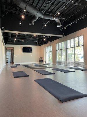 We offer a wide variety of classes that range from beginner to advanced.  Whether you prefer a restorative Yin practi