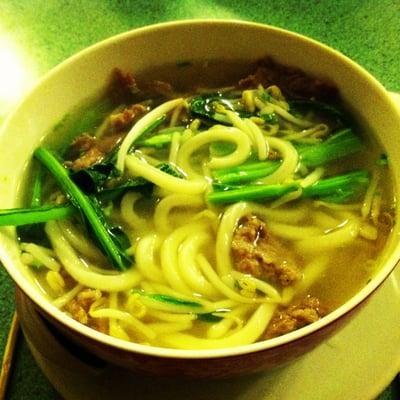 Chinatown Style Noodle Soup - with sliced beef and Udon noodles