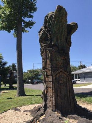 Absolutely stunning restoration of dead trees!! Ken Packie artist