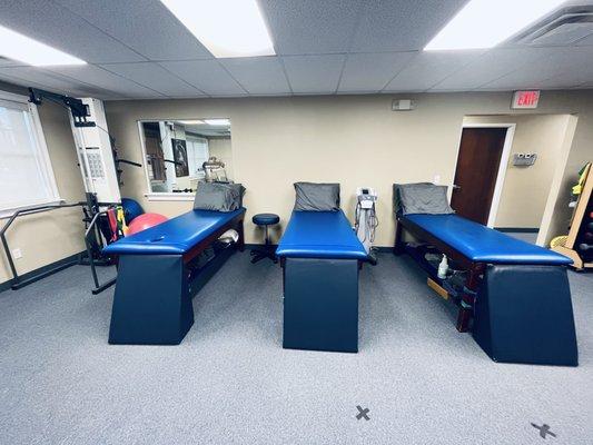 Three Therapy Tables inside Melville SoundSide Physical Therapy