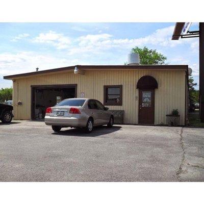 Lamar Holman's Collision Center