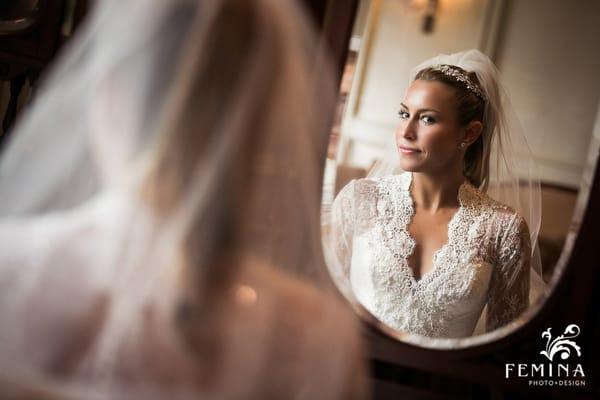 Bride getting ready |  © 2016 Femina Photo + Design