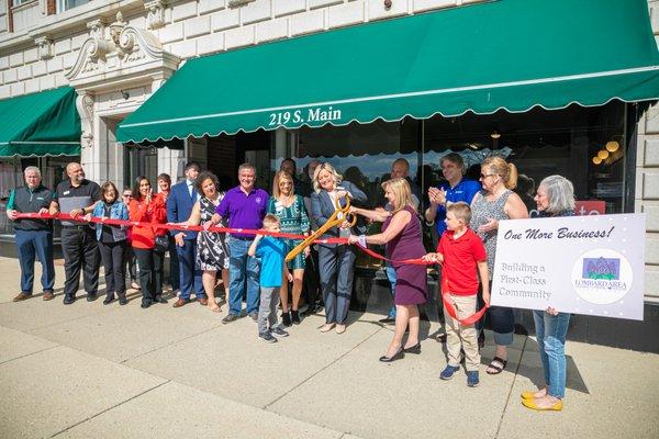 Grand Opening / Ribbon Cutting May 2021 with Lombard Chamber of Commerce