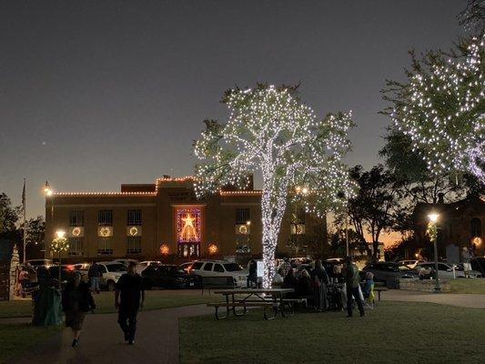 Tree Lighting Ceremony with Courtroom in the background