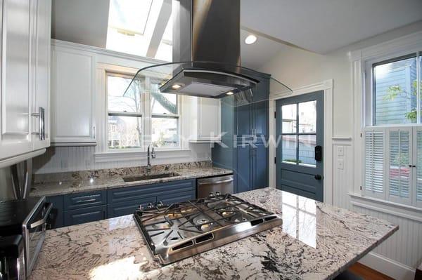 61 Second Street, Newport, RI
   
  Newly renovated with attention to every detail, this cottage has 3 levels of luxury.