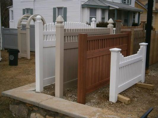 Mine Hill Fence Builder