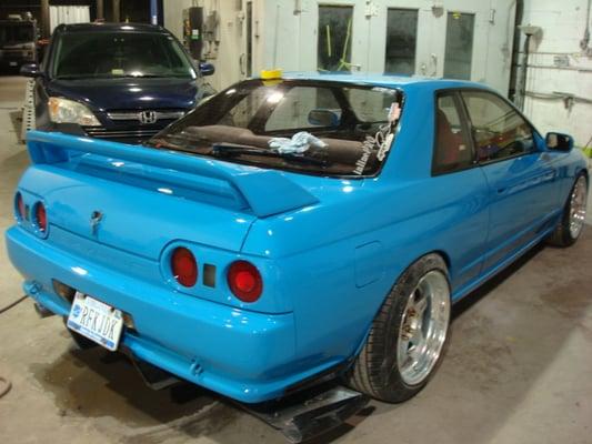 Wow!  WHAT A GREAT JOB.
 Modified front bumper and whole car paint on SKYLINE.