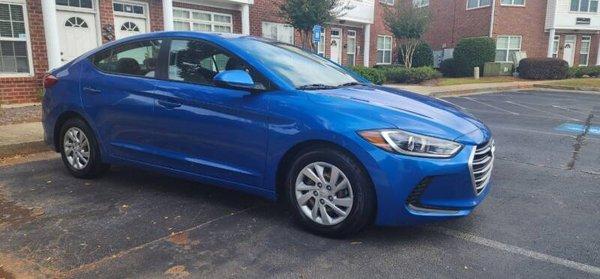 2017 Hyundai Elantra SE
Price: $8,895
Mileage: 124,403