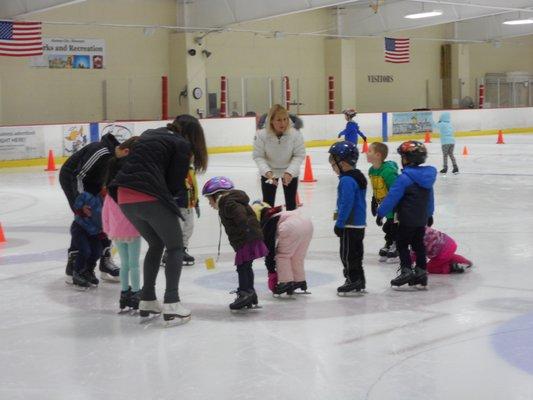 Learn to Skate class, for ages 3-adult!