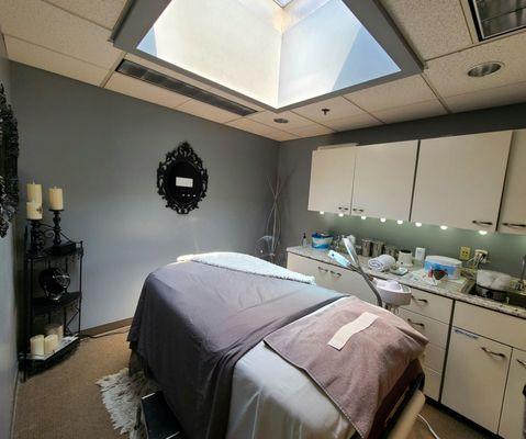 Treatment room.