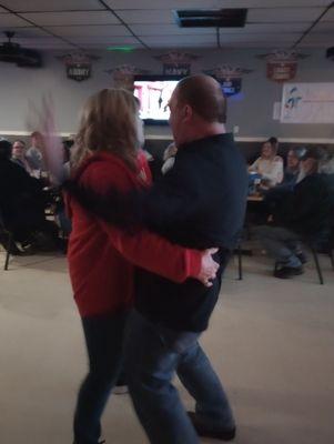 Dancers at VFW Post 571