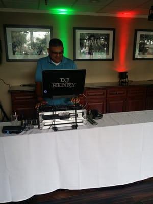 Dj Henrys back! You know he's going to mix right.