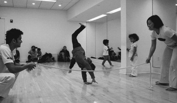 Kids capoeira class