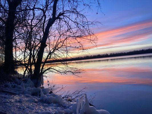 Christmas Day 2022 at Willow Beach State Park!