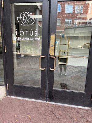 Salon Lotus