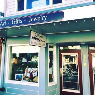 Large and eclectic variety of Alaskan art and handmade gifts