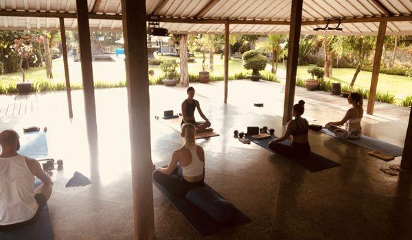 Morning yoga sculpt with weights at my Bali yoga retreat.  Oct 2018.  Uluwatu, Bali.