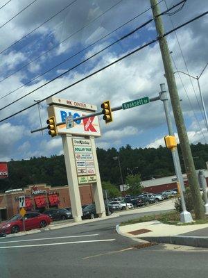 RK Plaza of Hooksett -- 1271 Hooksett Road / Route 3 & Route 28, Hooksett              Sign