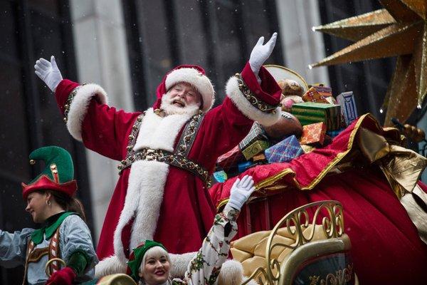 Macy's Day Parade Santa