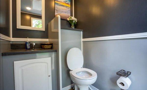 :Luxry Portable Toilets Interior