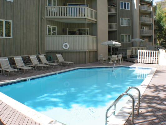 Outdoor Pool and Hot Tubs