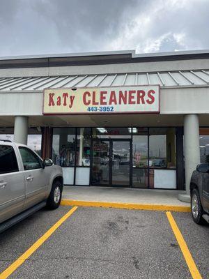 Dry cleaners