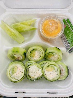 No carb-cucumber with crab&avocado