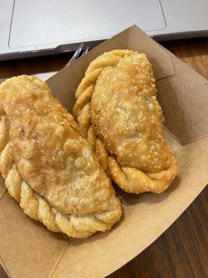 Empanada de Espinaca y Queso and Empanada de Elote