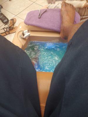 Pedi on deck