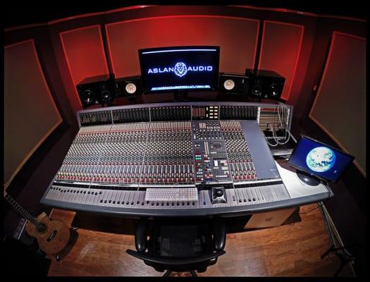 Control Room - Neve V3 48 Console / ProTools HD3