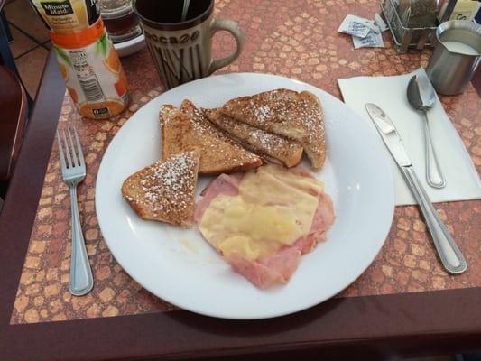 American breakfast at "On Your Mark Café"!!