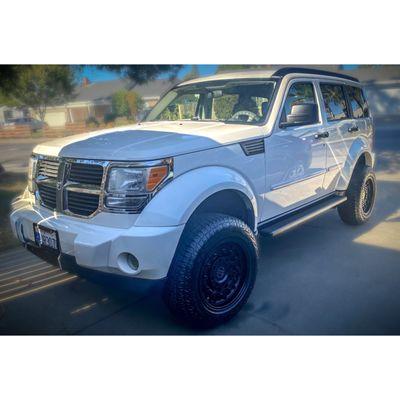 Lifted Dodge Nitro