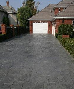 A customers finished driveway.