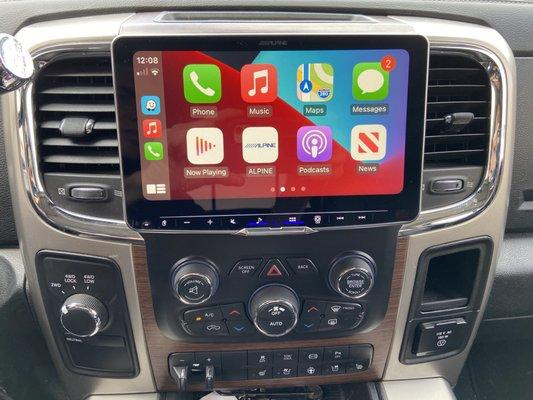 ALPINE ILX-F509  9" Wireless Apple CarPlay & Android Auto in Ram * All vehicle settings retained * customer also got a front camera