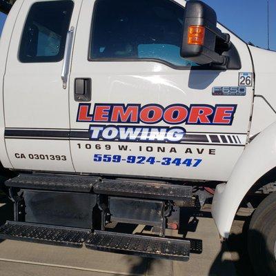 Lemoore Towing Truck