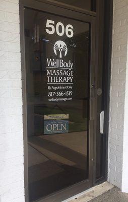 Located in HEB Professional Building.  
Drive around back, there is plenty of parking and you can pull right up to the front door!