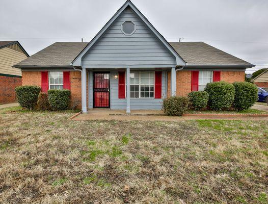 FOR SALE: 5840 Hickory Shadow; 3 BD/2BA