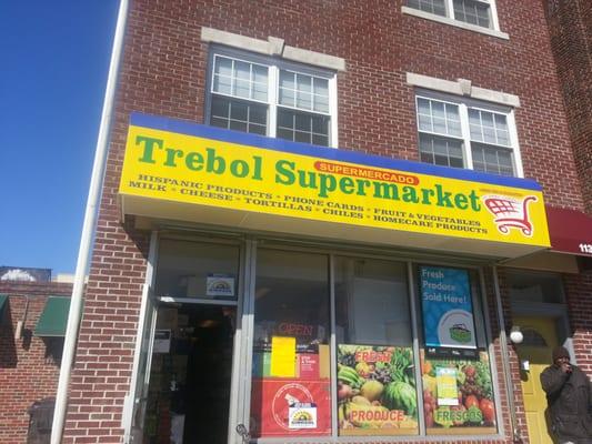 Trebol Supermarket