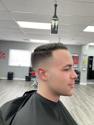 Book appointment online  https://getsquire.com/barbershops/book/prisybarberandstylist-parkville/professional/prisybarberandstylist