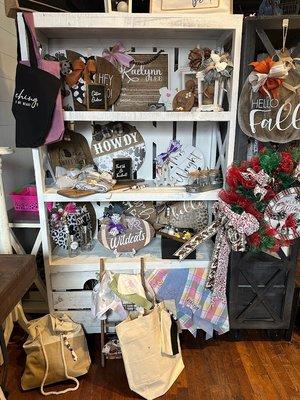 Custom signs, totes and more!