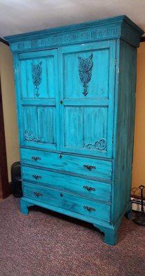 Quaint armoire in Victorian Suite