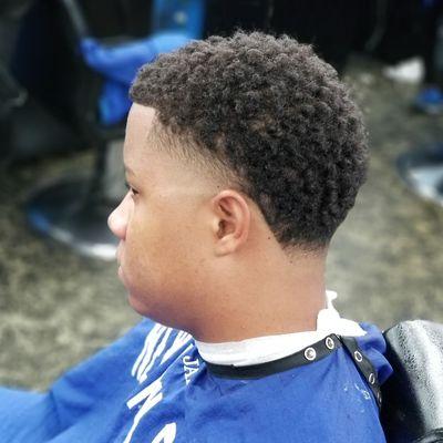 Taper/Blowout with twist sponge