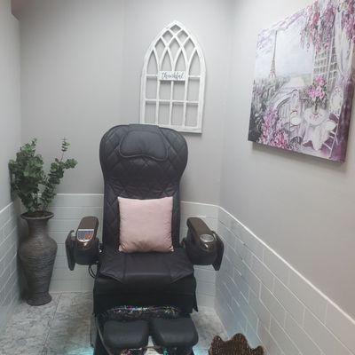 This is the relaxing pedicure chair.