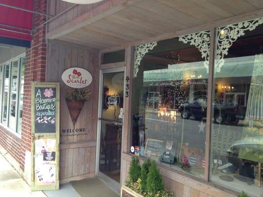 Entrance to a very cutesy store!