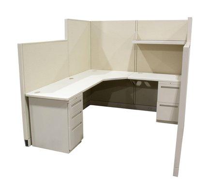 Pre-owned Allsteel Workstation: 6" x 7'