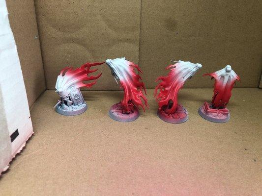 Nighthaunt Myrmourn Banshees after some air brushing. I purchased the set from the Warhammer store.