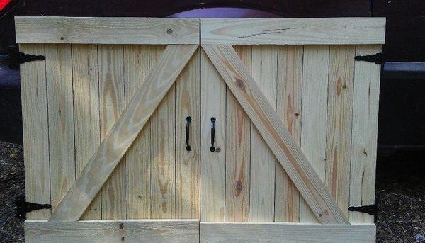 Now making customs Barn doors for cabinet in kitchen an bathrooms also for closets as well.